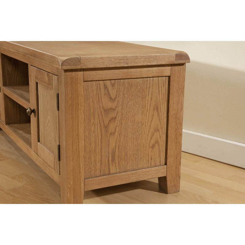 Calverley Oak Large TV Unit